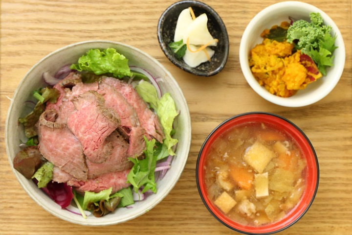 お歳暮はビールと一緒に味わって決める 新宿で三越伊勢丹ギフトカフェが11月12日まで