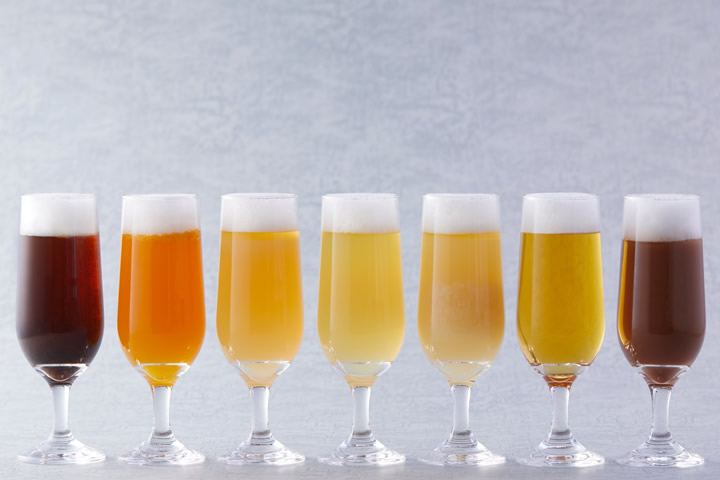 温ビール と果実酒のビアカクテル7種が18年2月28日まで飲み放題
