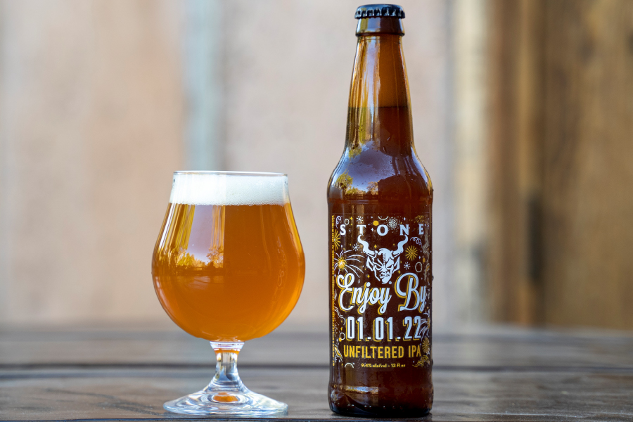 Stone Brewing「Stone Enjoy By 01.01.22 Unfiltered IPA」