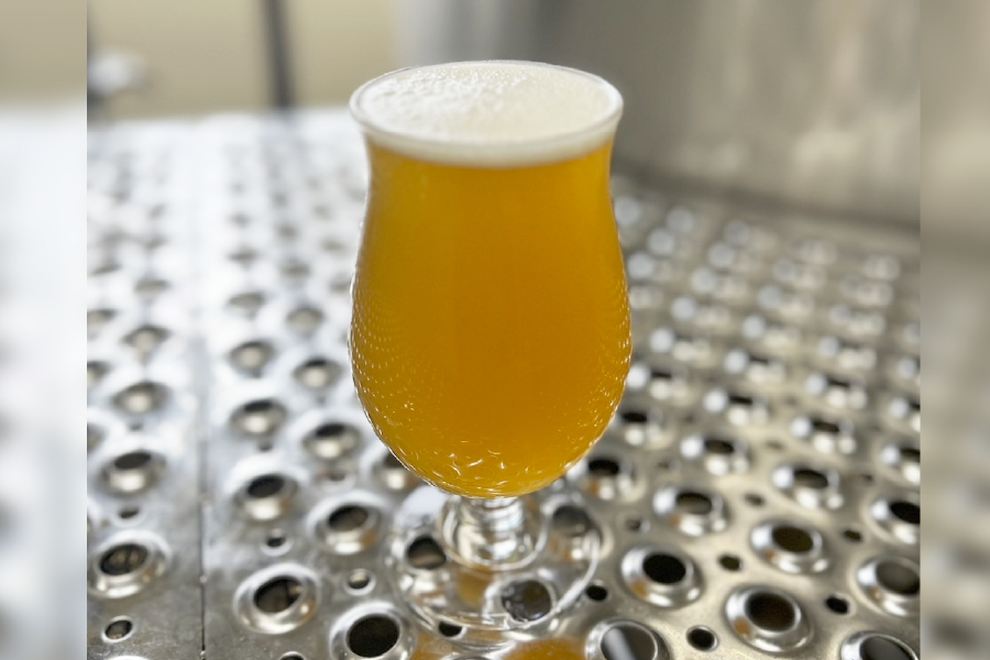 カマドブリュワリー、箕面ビール「Au Pas Camarado Wheat Wine（オーパッキャマラード ウィートワイン）」