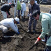 ホップ：安曇野地ビール市販目指し追加栽培開始　岩手産苗１００株　市内農家　／長野